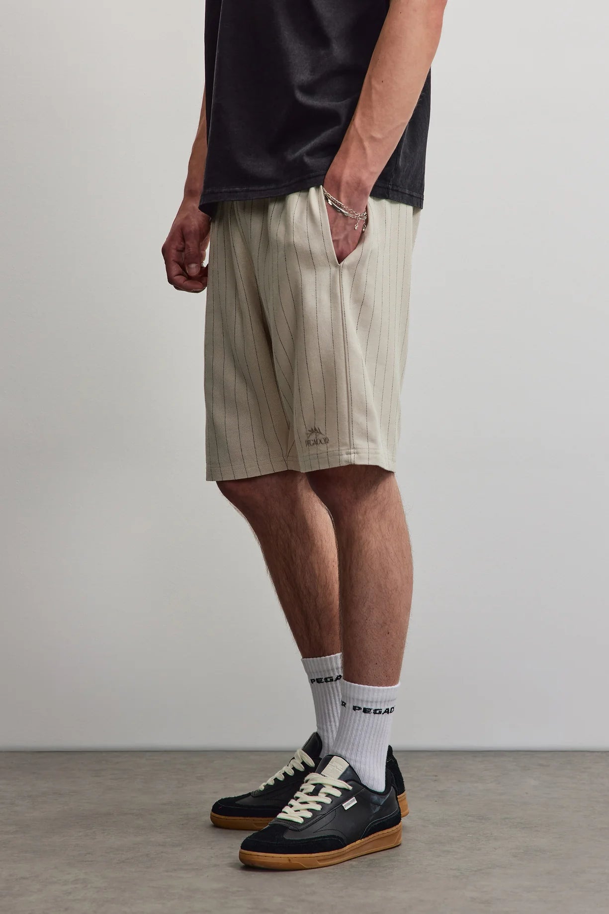 PEGADOR KENMARE PINSTRIPE SHORTS