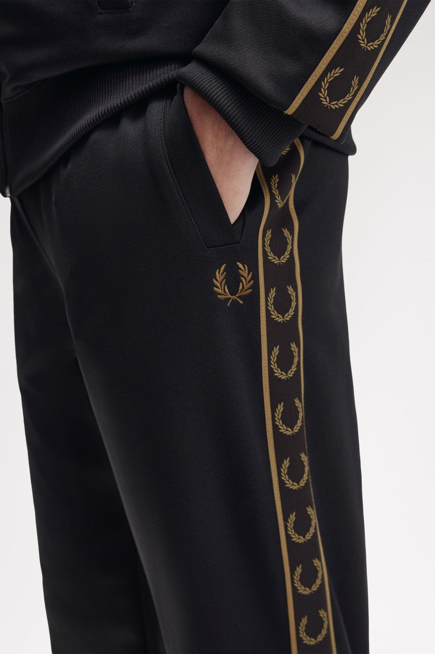 FRED PERRY CONTRAST TAPE TRACK PANTS