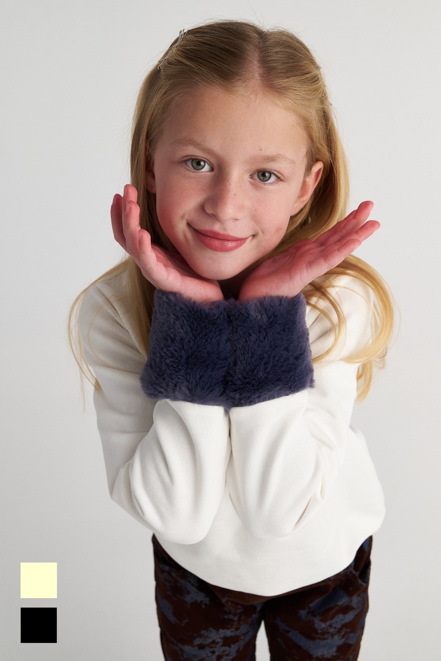 TWO IN A CASTLE FAUX FUR SLEEVES TOP
