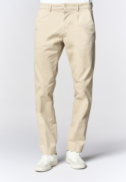 U.S POLO ASSN MAN STRETCH COTTON CHINO TROUSERS WITH PLEATS