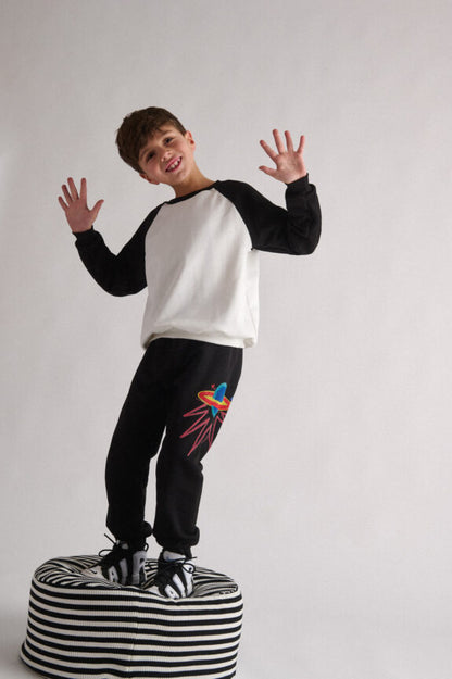 TWO IN A CASTLE UNIVERSE OF LOVE SET