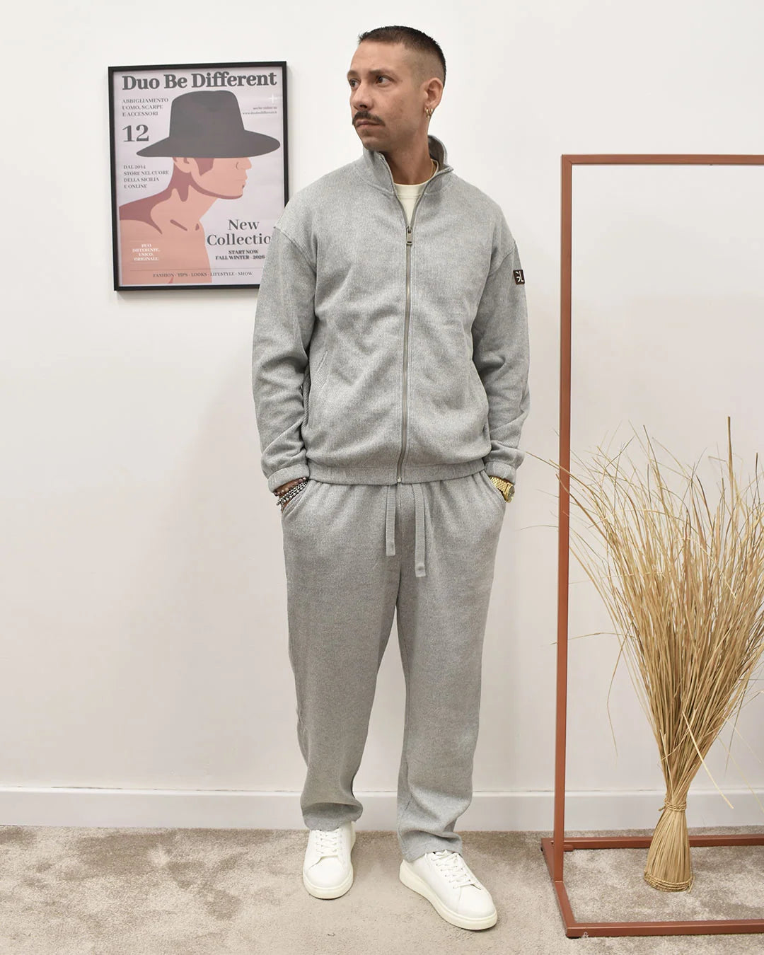 GIANNI LUPO BASIC ZIP-UP SWEATSHIRT