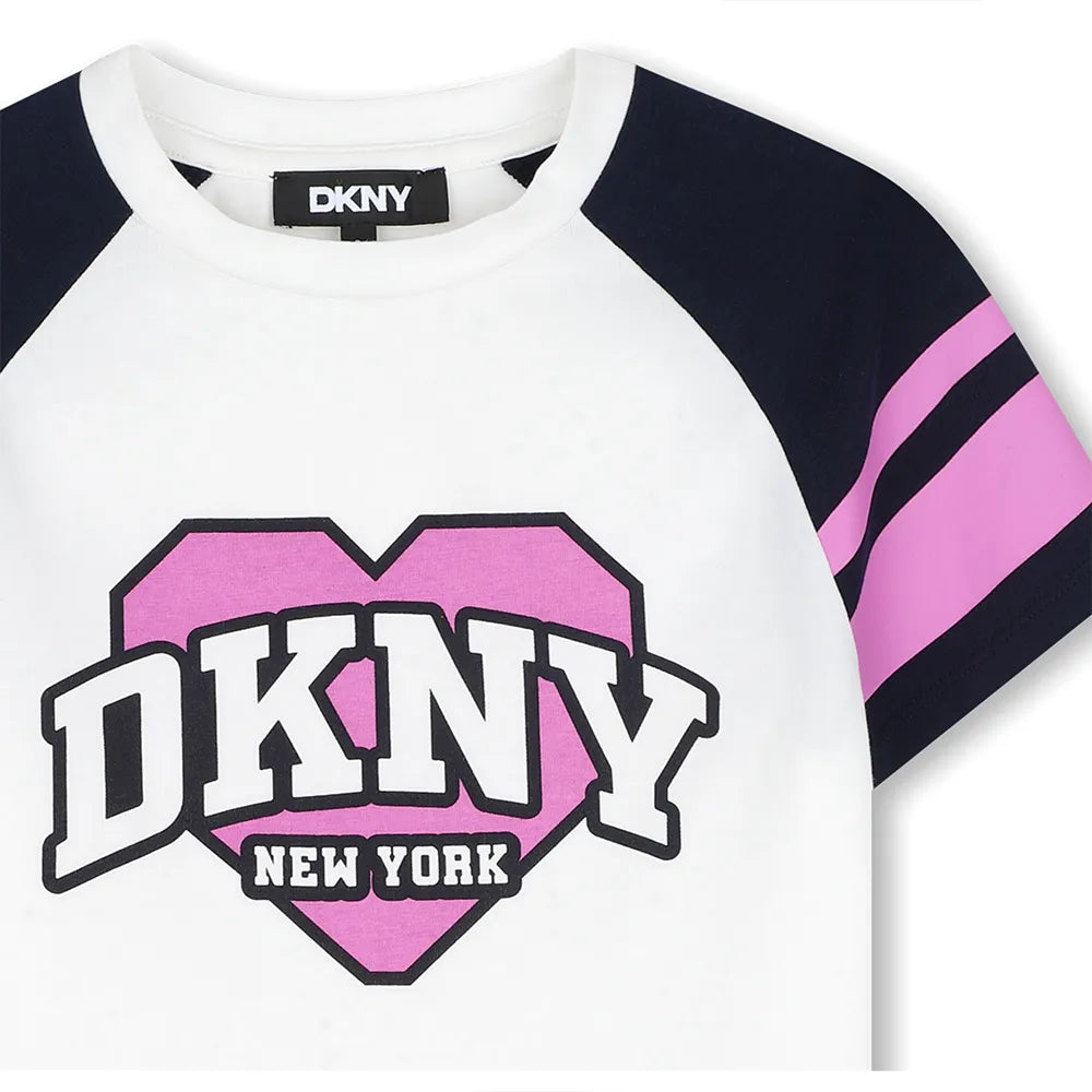 DKNY GIRLS SS HEART LOGO T SHIRT