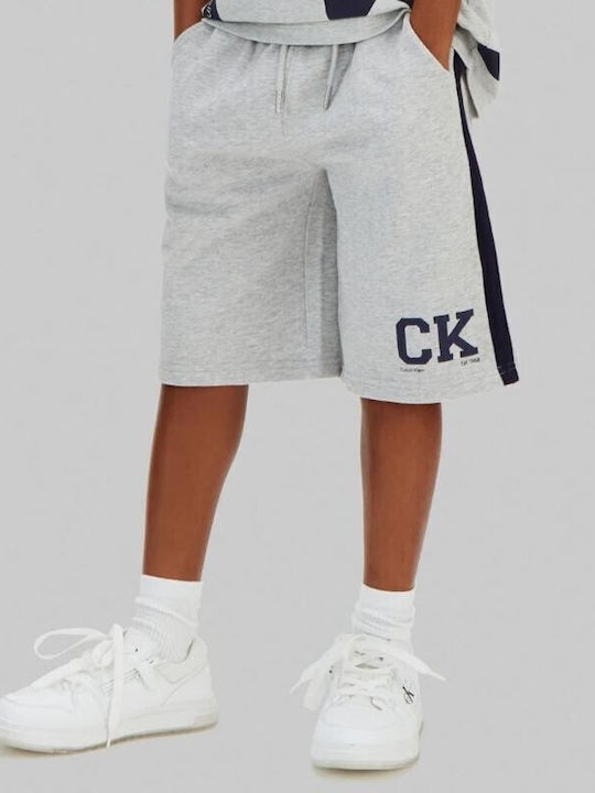 CALVIN KLEIN RELAXED VARSITY LOGO SHORTS