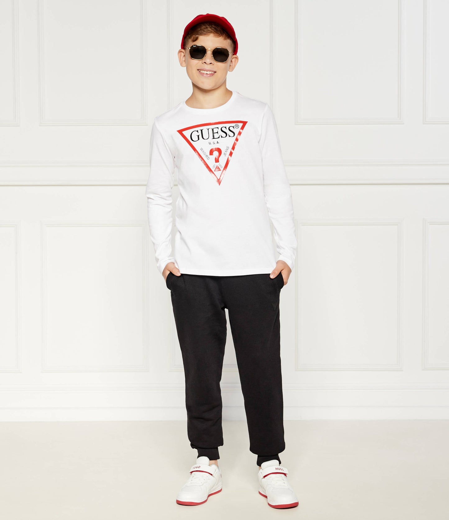 GUESS LS TRIANGLE LOGO T SHIRT