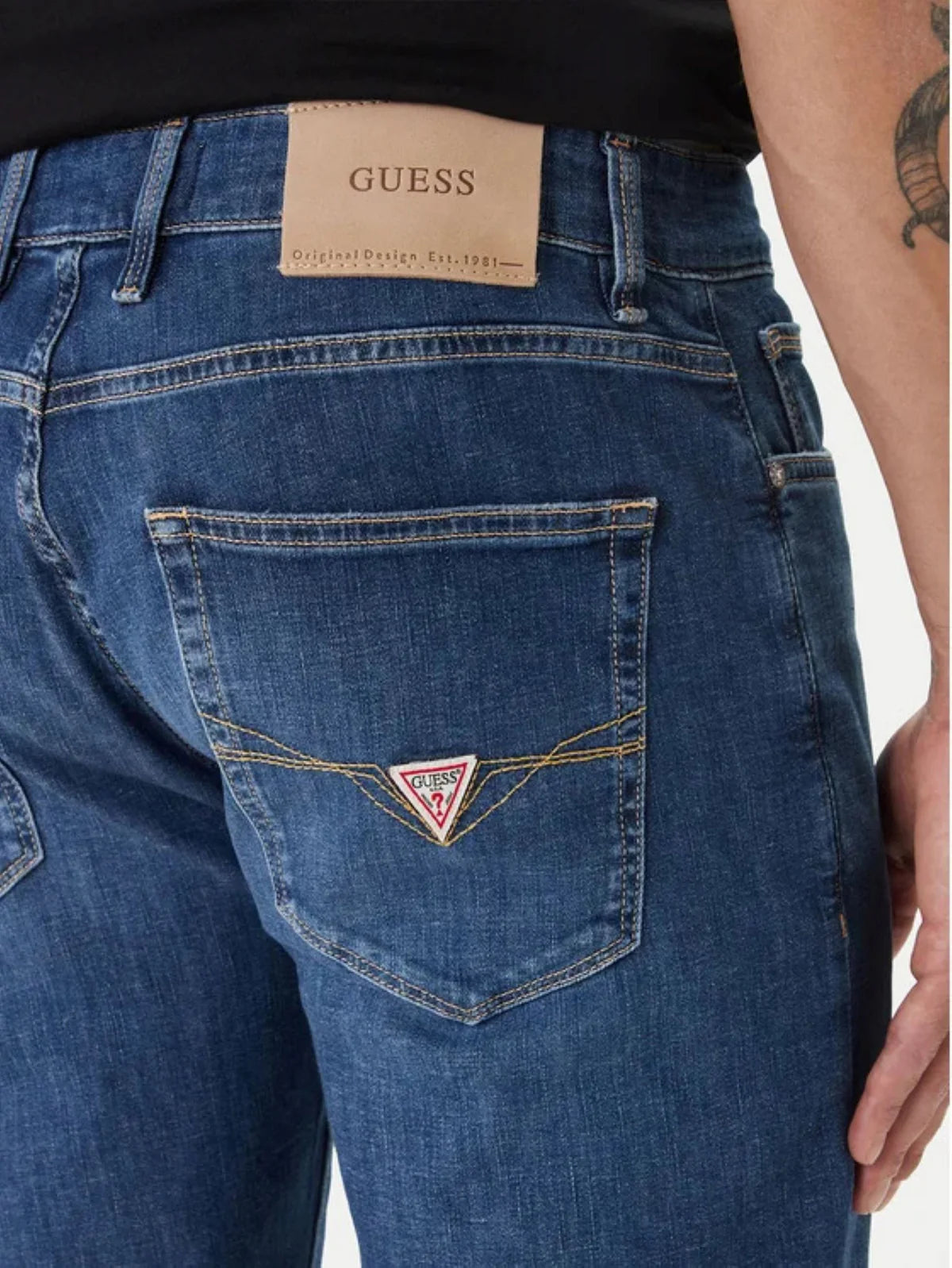 GUESS MAN ANGELS LOOSE FIT JEANS