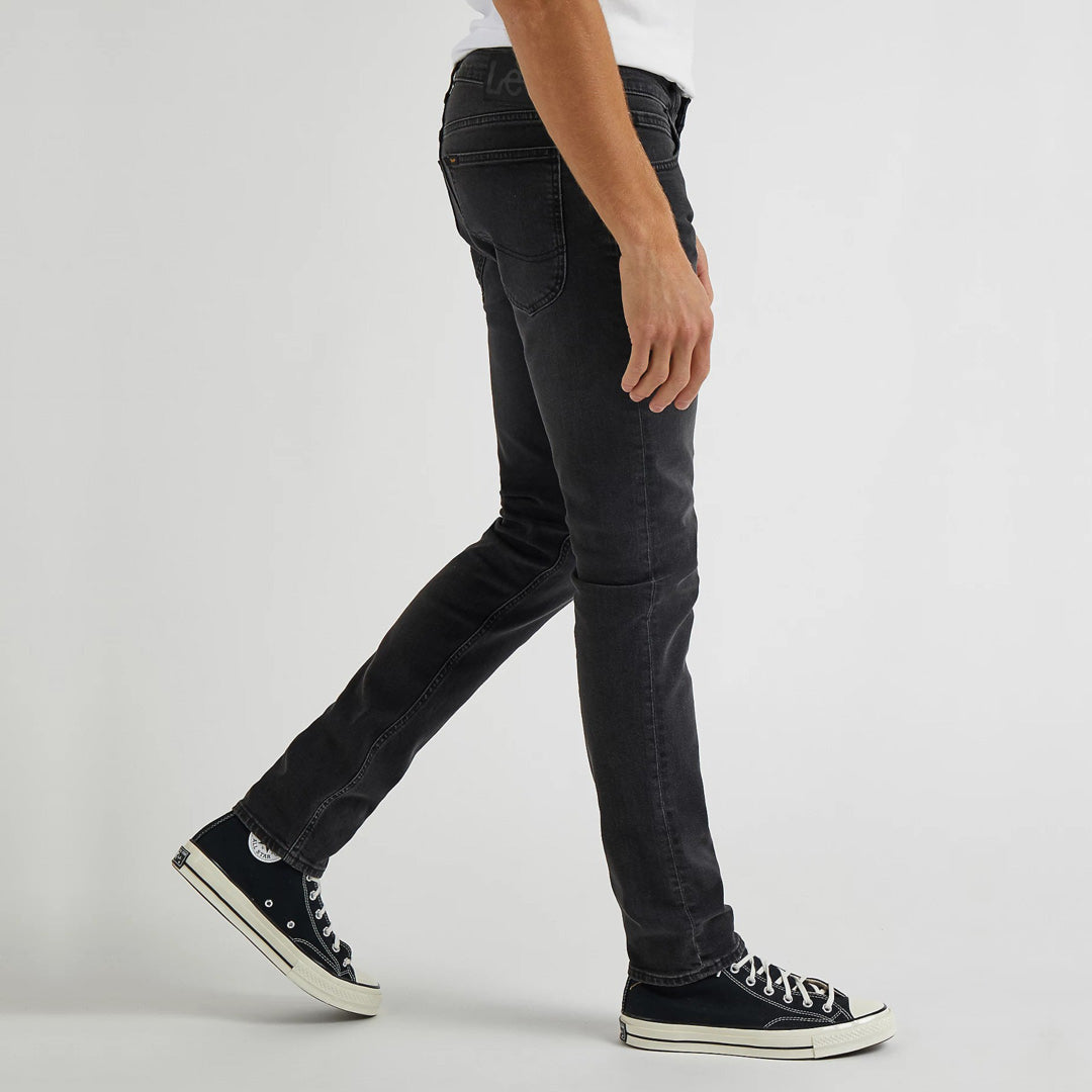 LEE LUKE SLIM TAPERED JEAN