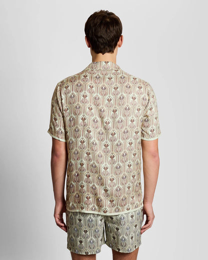 LYLE & SCOTT SS BOTANICAL GRAPHIC SHIRT