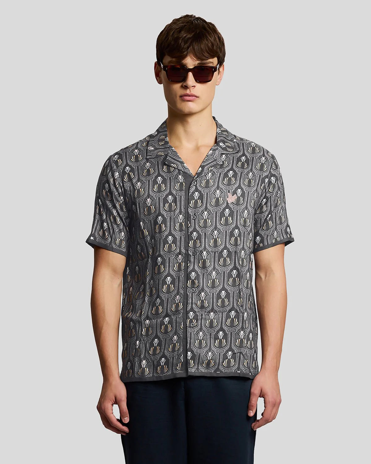 LYLE & SCOTT SS BOTANICAL GRAPHIC SHIRT