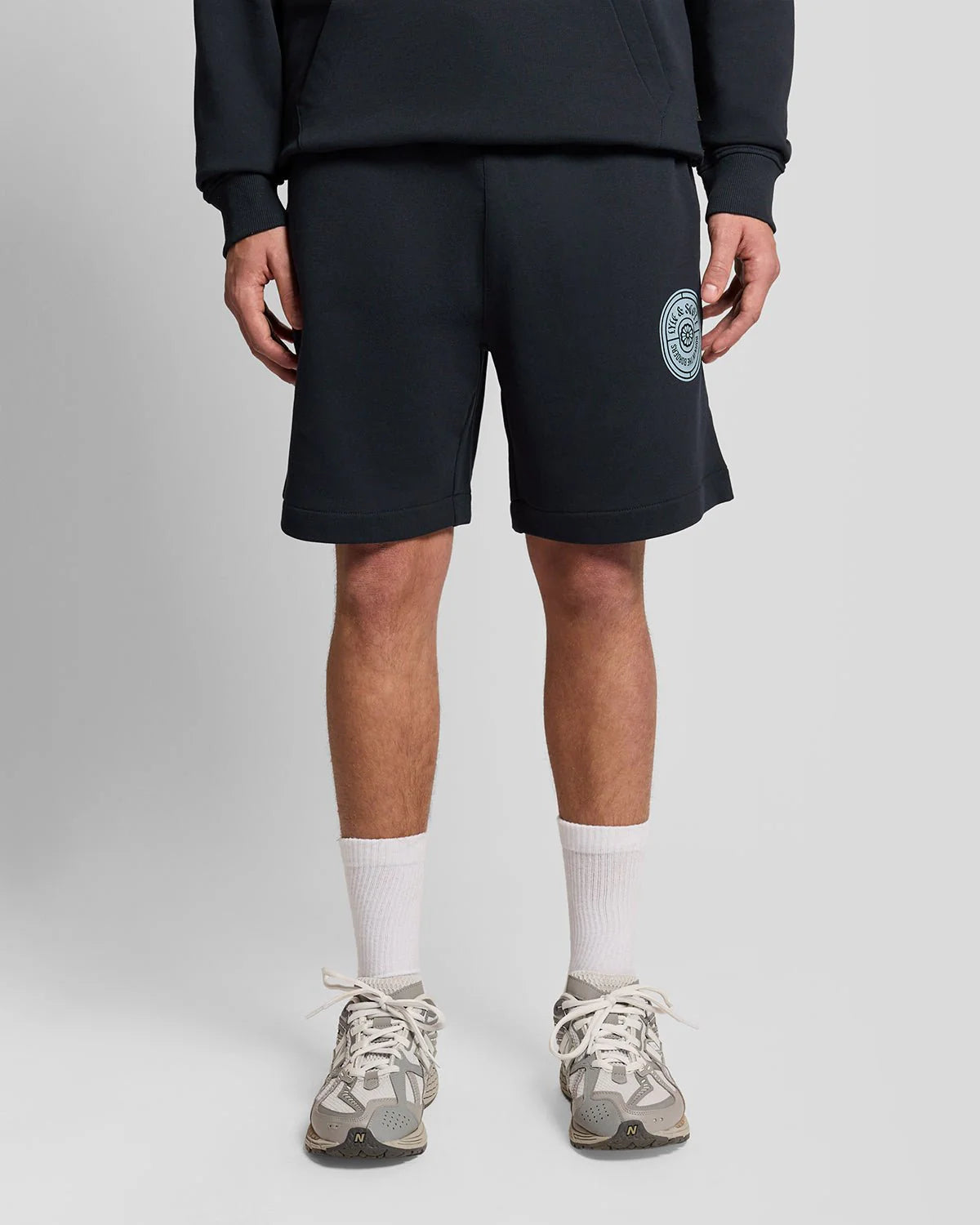 LYLE & SCOTT GRAPHIC BADGE COTTON SWEAT SHORTS