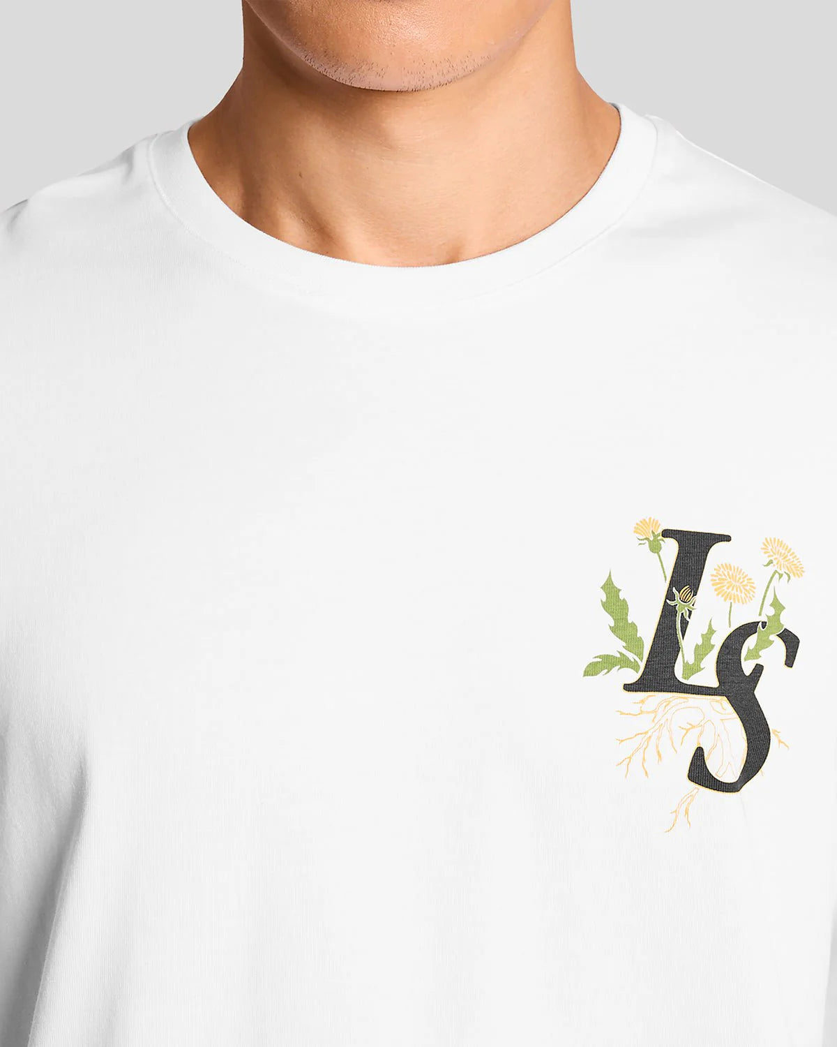 LYLE & SCOTT BOTANICAL GRAPHIC T SHIRT