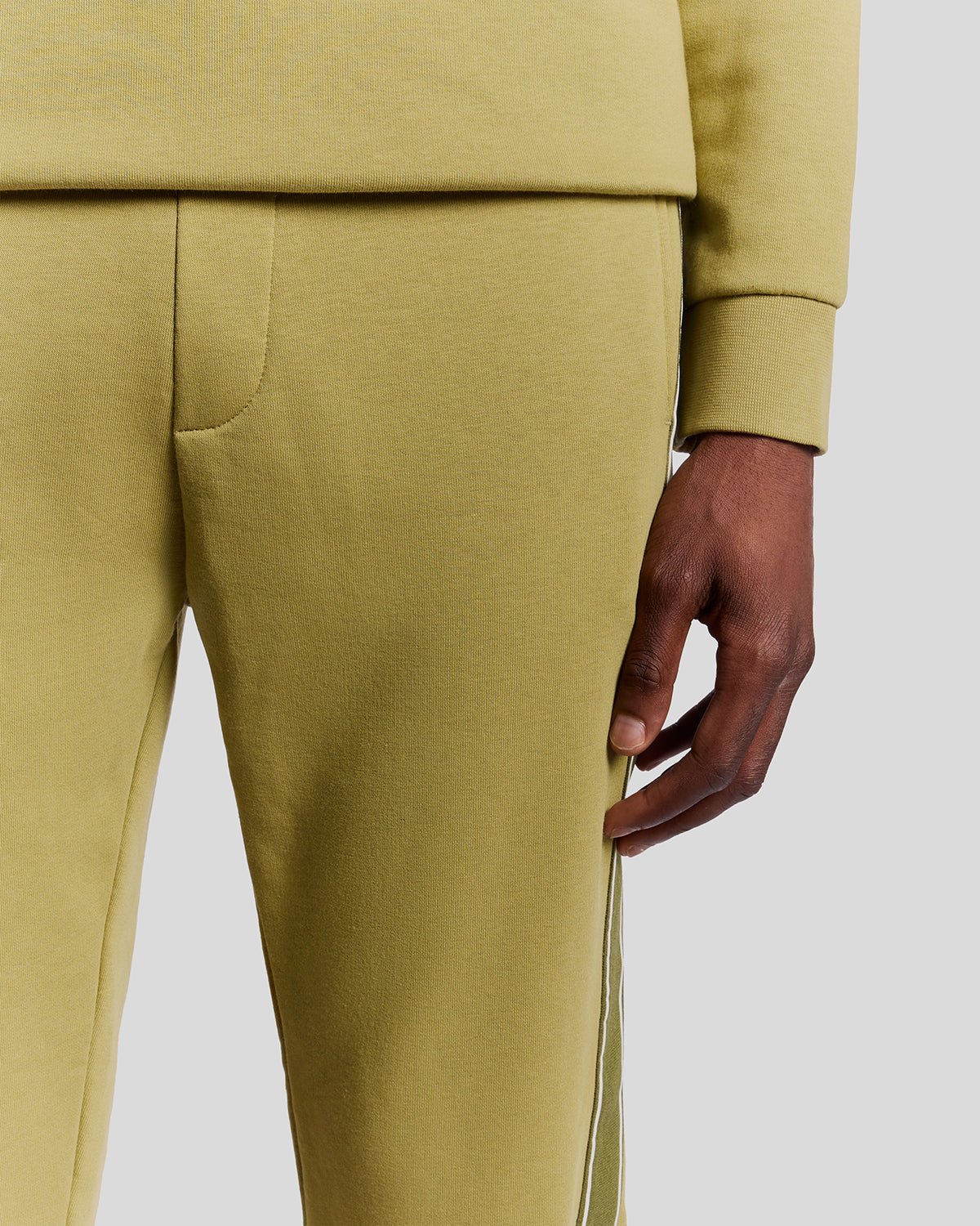 LYLE&SCOTT SPORTS TAPE JOGGERS