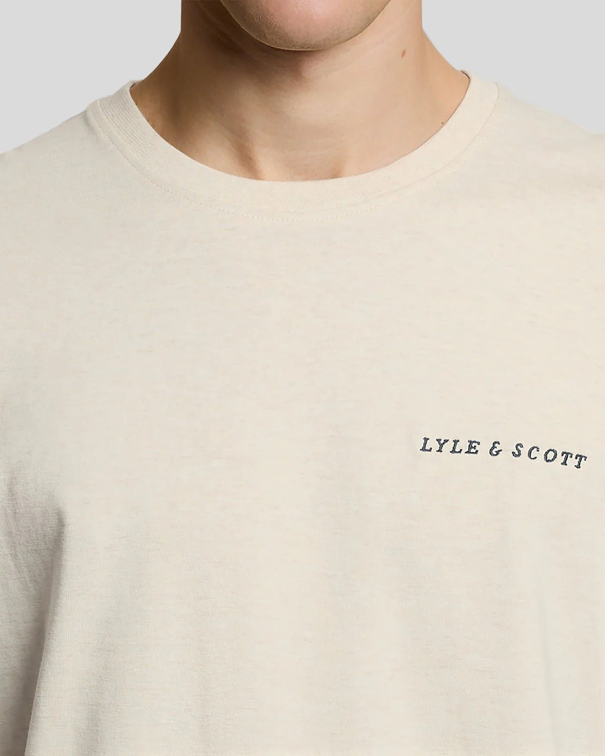 LYLE & SCOTT SCRIPT LOGO COTTON CREW NECK