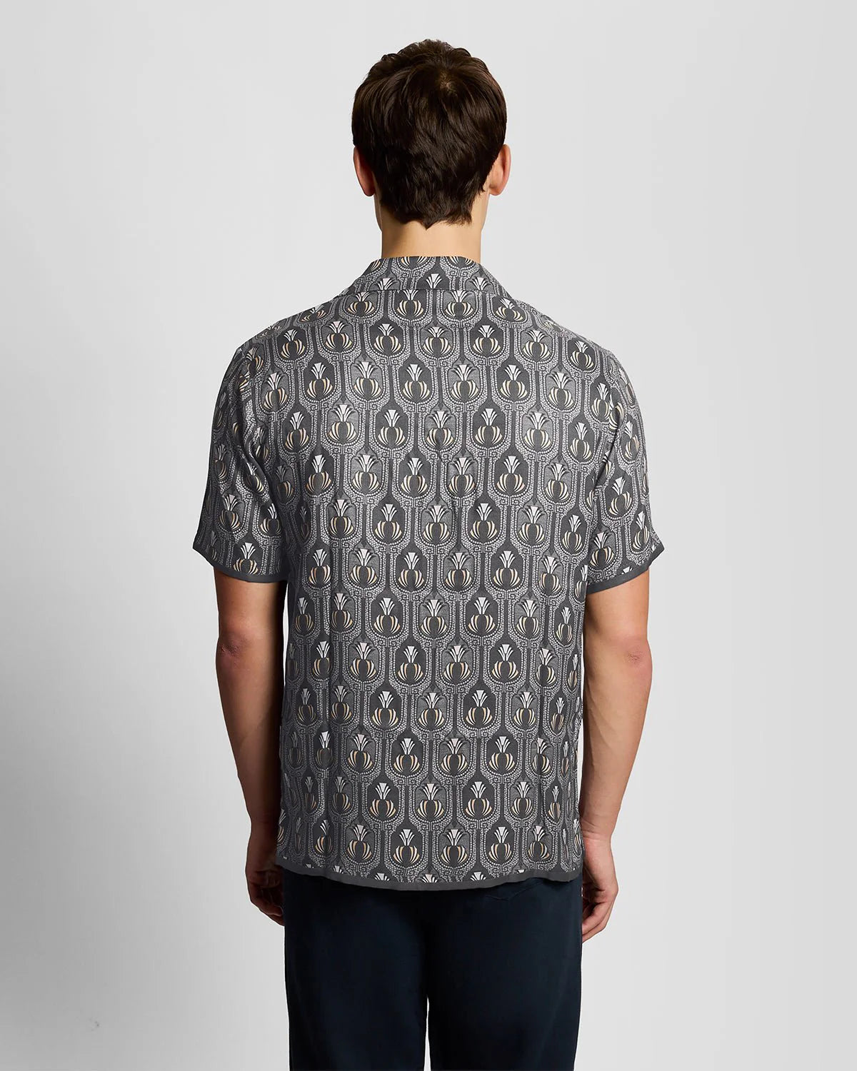 LYLE & SCOTT SS BOTANICAL GRAPHIC SHIRT