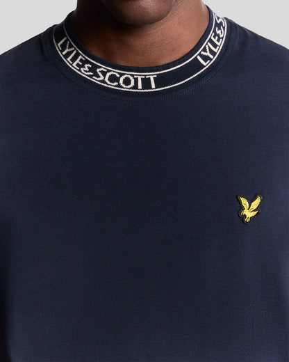 LYLE & SCOTT COLLAR LOGO RIBBED T SHIRT