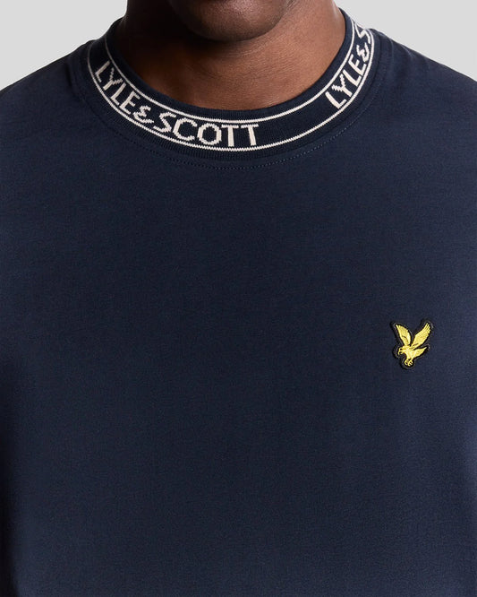 LYLE & SCOTT COLLAR LOGO RIBBED T SHIRT
