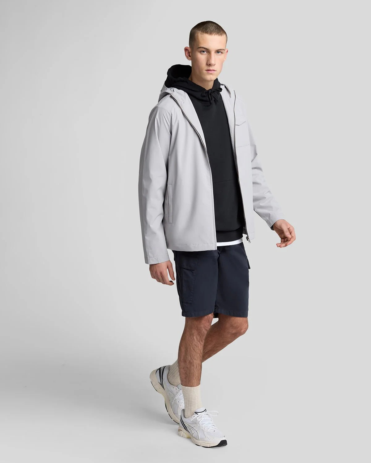 LYLE & SCOTT CARGO SHORTS