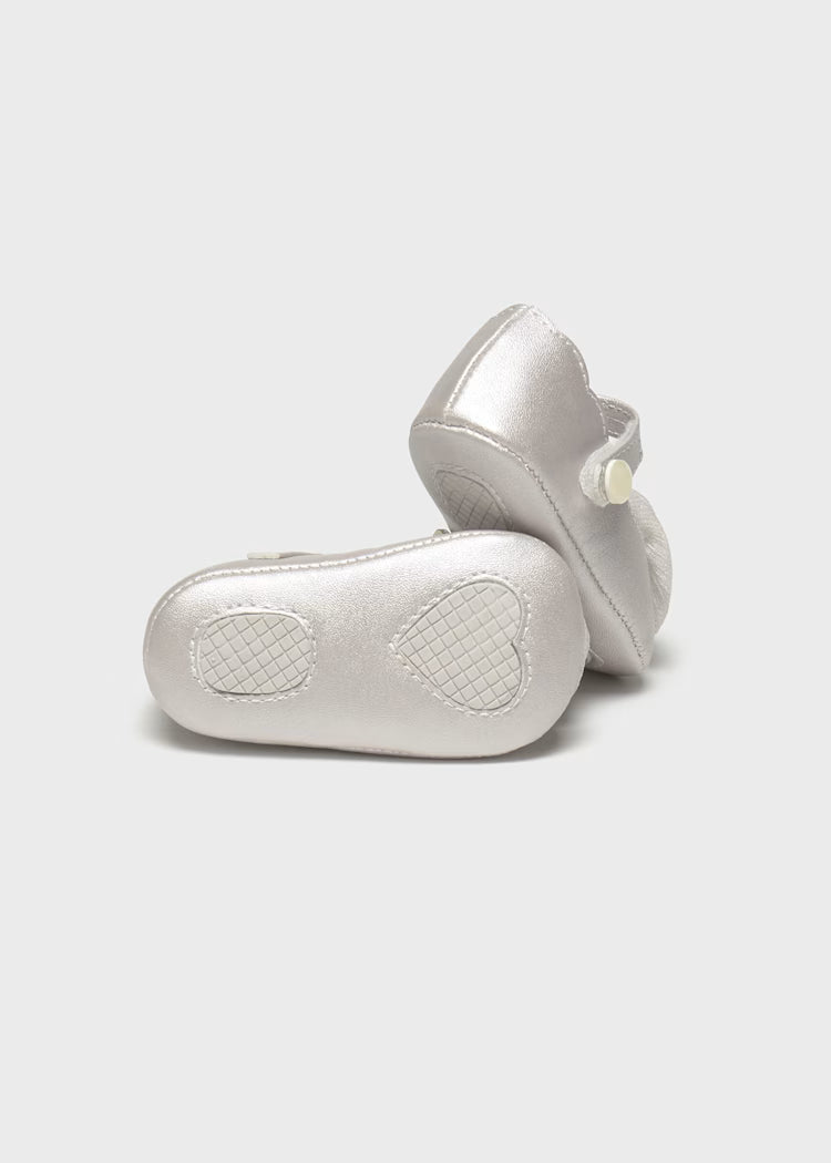 MAYORAL NEWBORN FLOWER MARY JANES SHOES