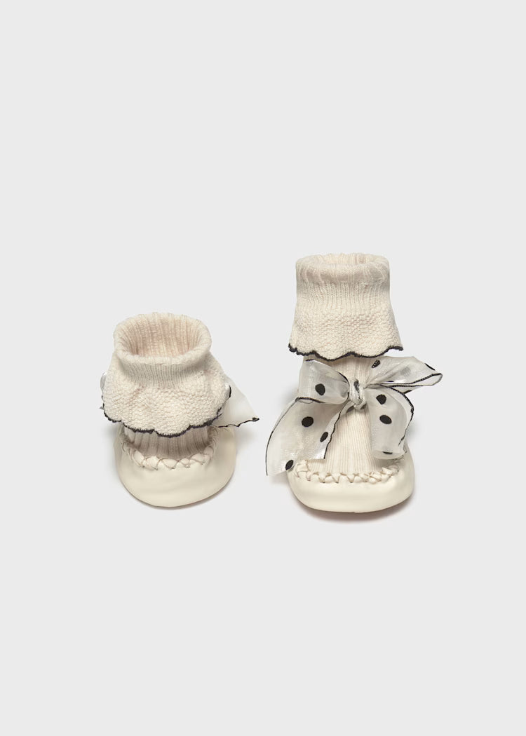 MAYORAL NEWBORN GIRL BOW SHOES