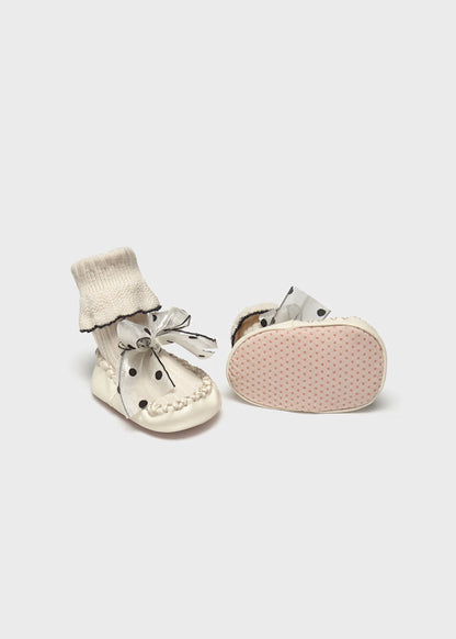 MAYORAL NEWBORN GIRL BOW SHOES
