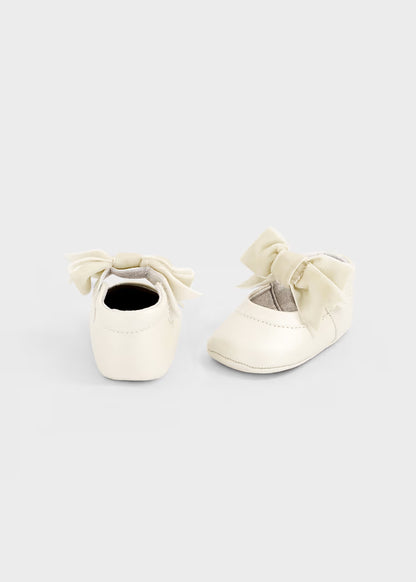 MAYORAL NEWBORN BABY BOW BUCKLE SHOES