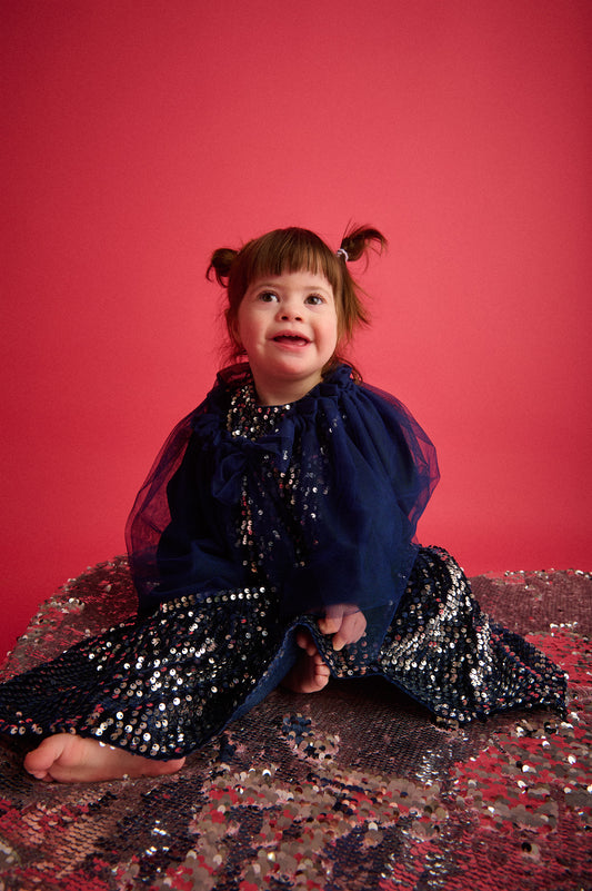 TC SPARKLING NIGHT SEQUIN DRESS&TULLE CAPE